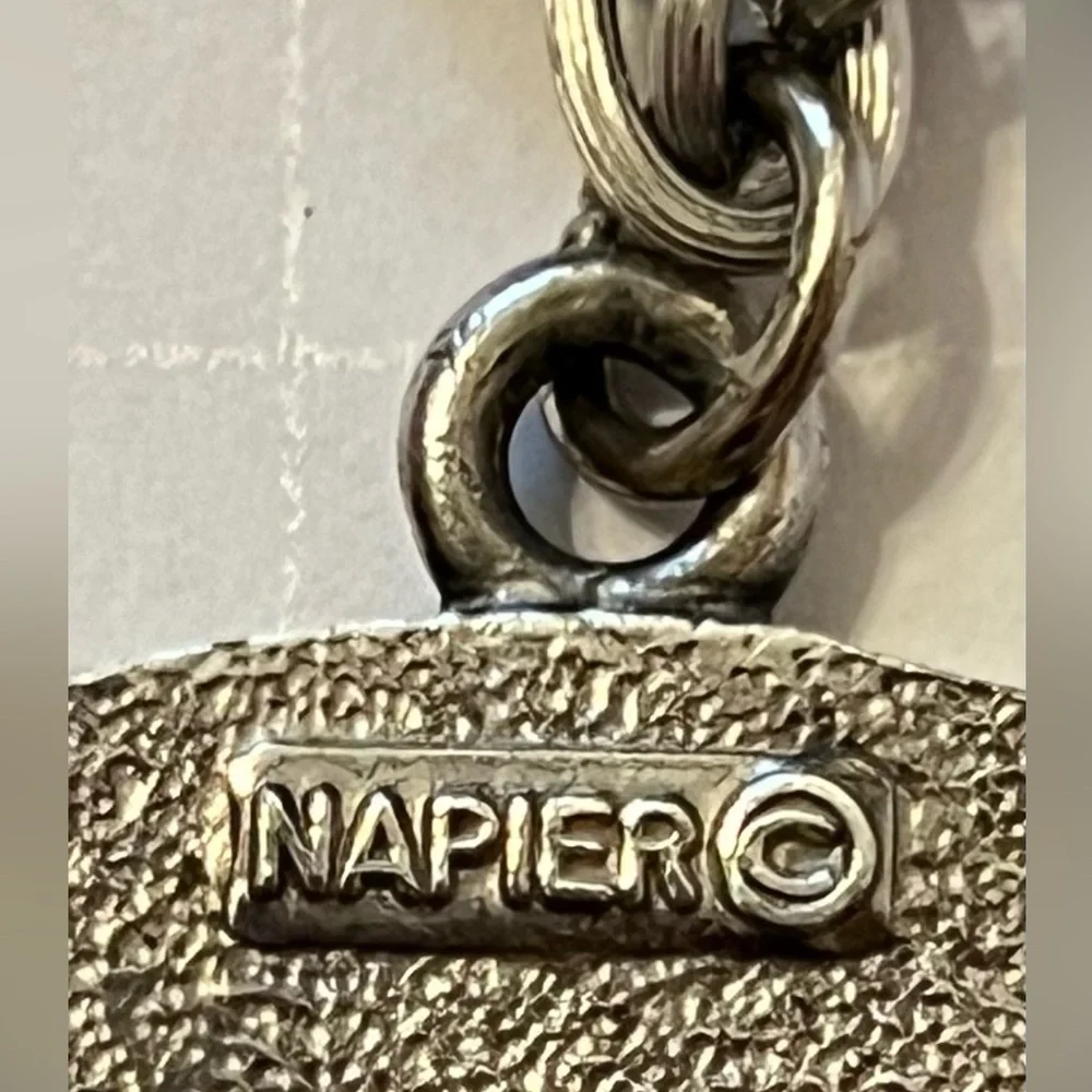 Napier naoier zodiac